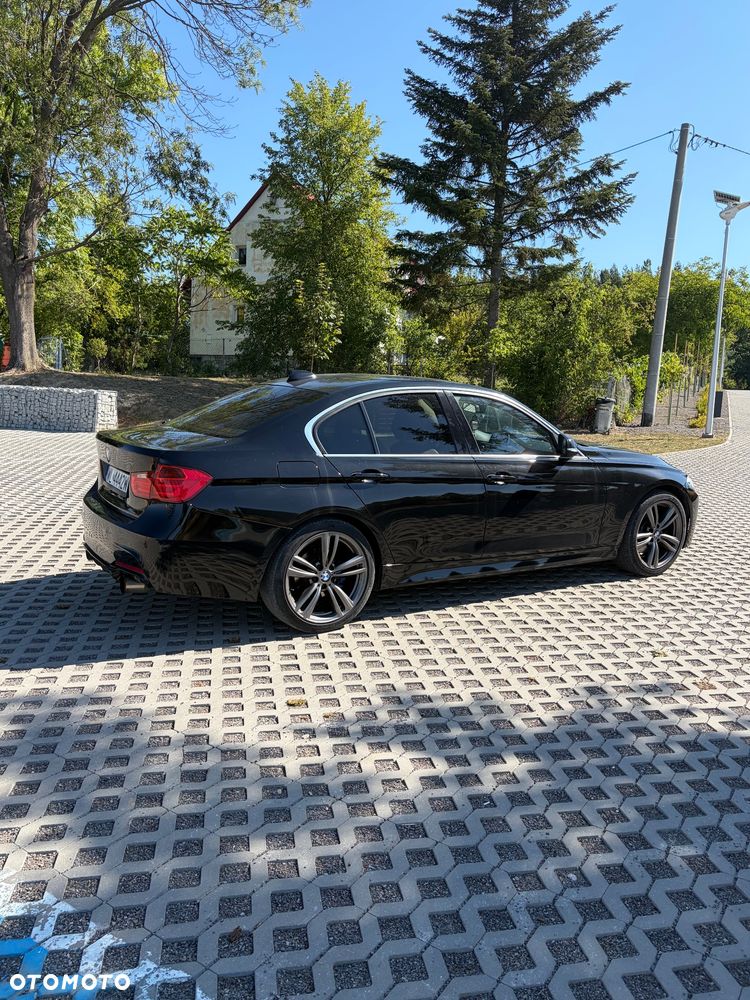 BMW Seria 3 328i Luxury Line - 9