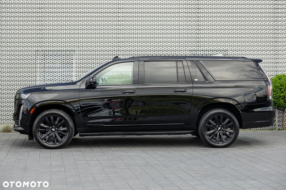 Cadillac Escalade - 4