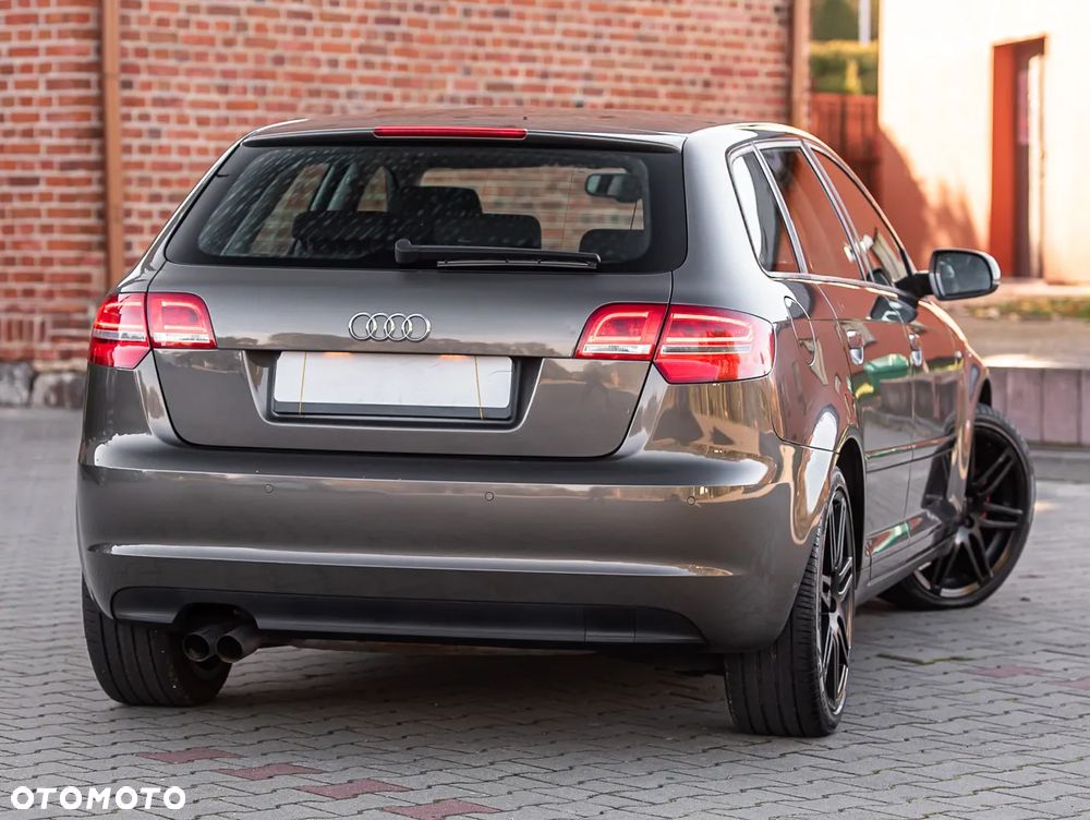 Audi A3 Sportback - 12