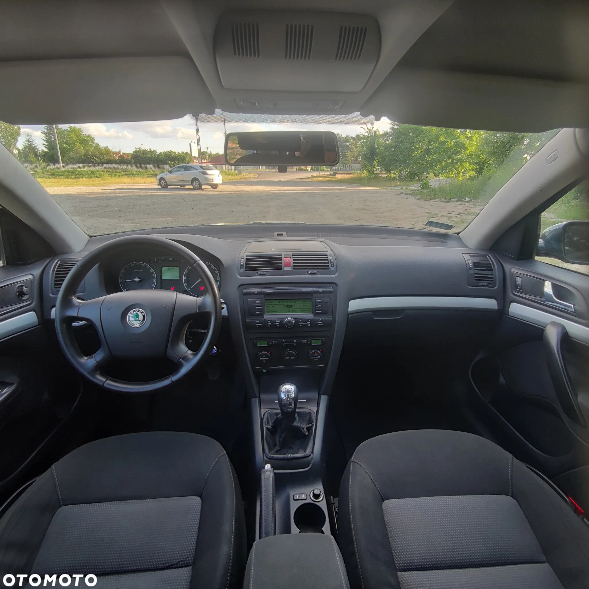 Skoda Octavia 1.6 Elegance - 19