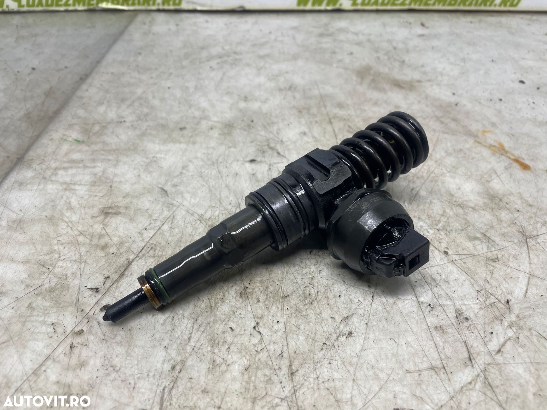 Injector 038130073BQ 0414720312  2.0 tdi BMM Audi A3 8P/8PA [facelift - 1