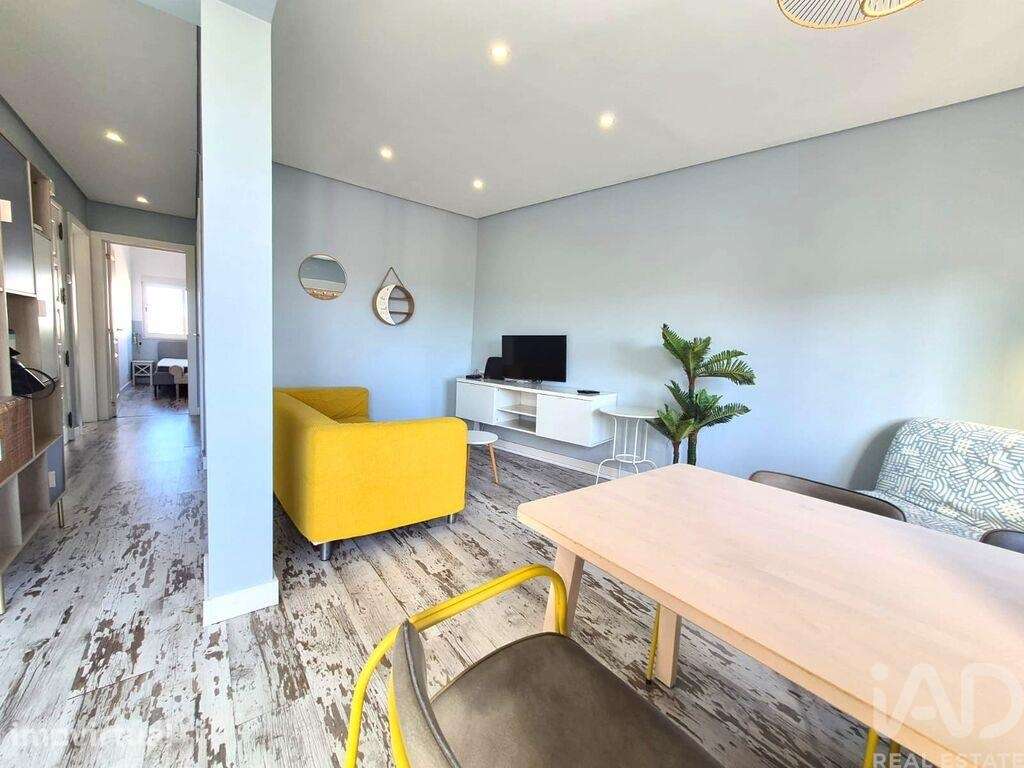 Apartamento T2 em São Sebastião