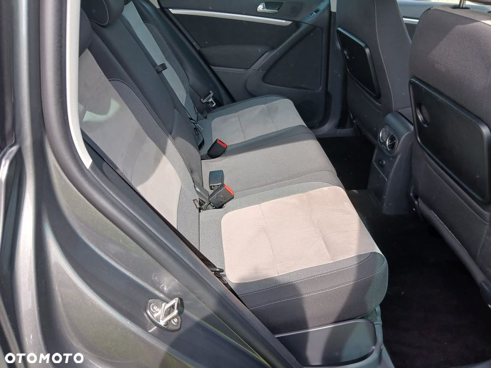 Volkswagen Tiguan - 20