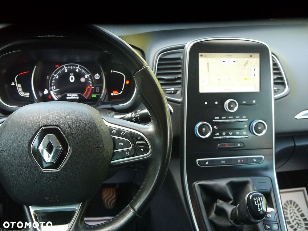 Renault Scenic TCe 140 GPF BUSINESS EDITION - 32