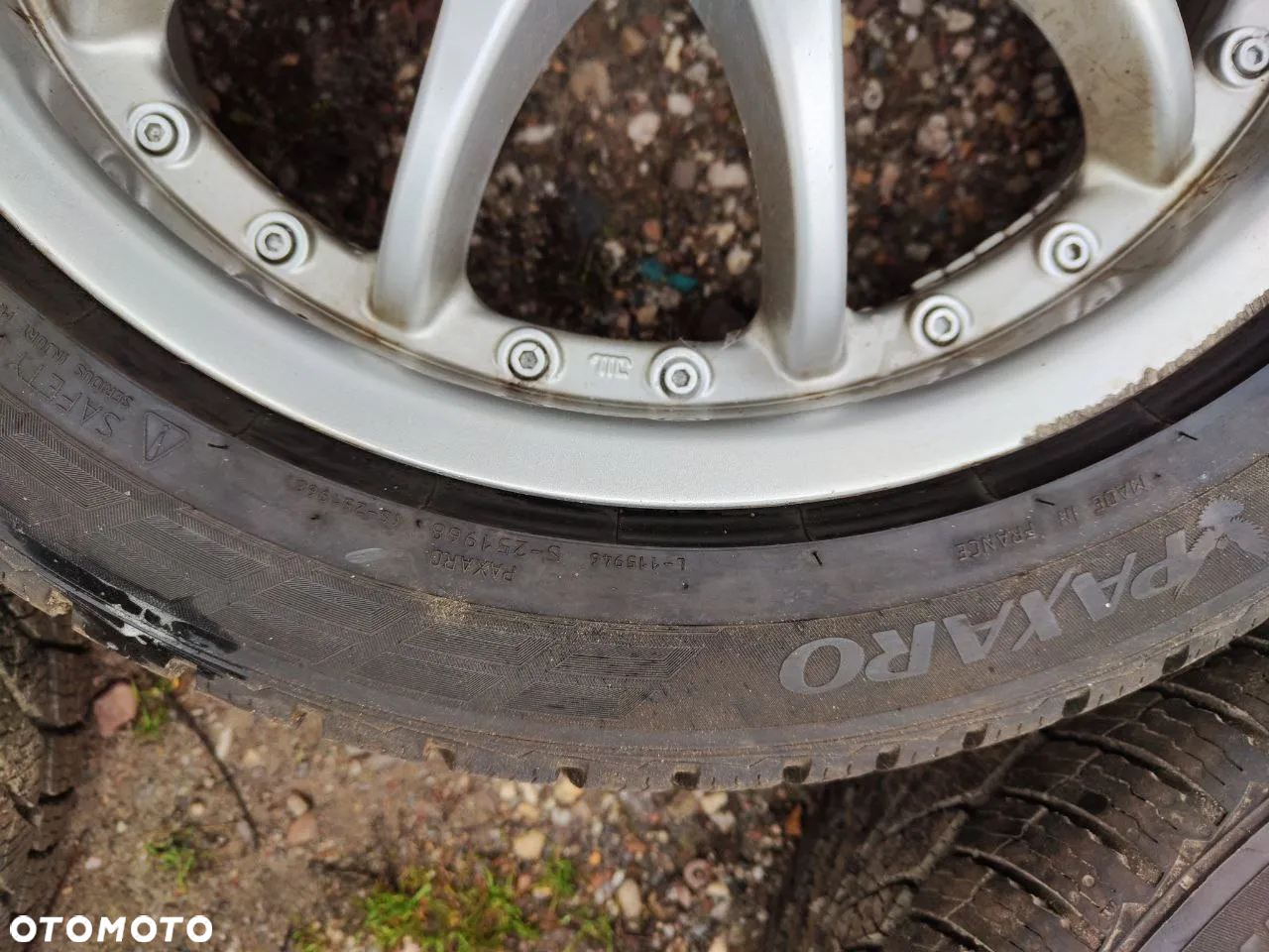 Felgi aluminiowe z oponami zimowymi 215/50 R17 - 2