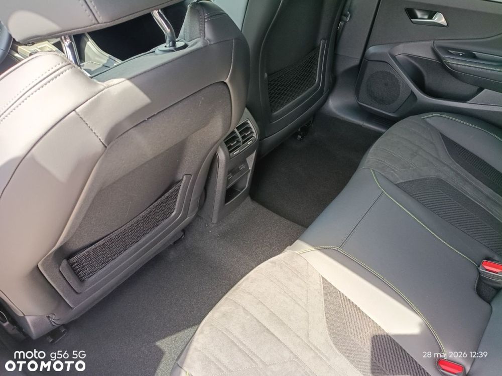 Peugeot 408 - 16