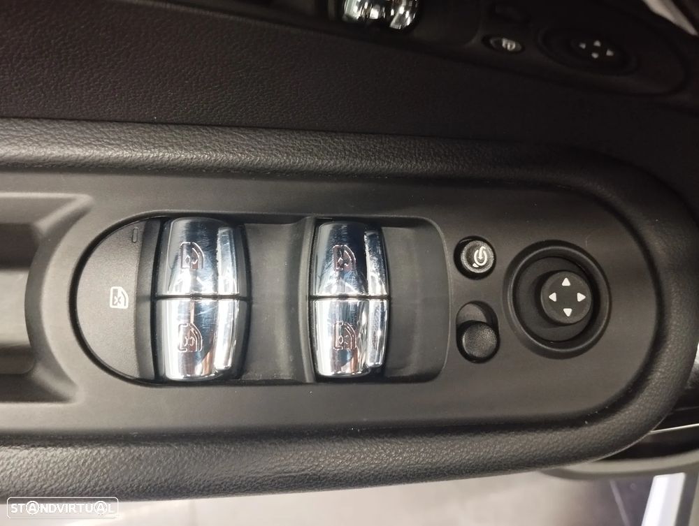 MINI Countryman Cooper SE ALL4 Auto - 18