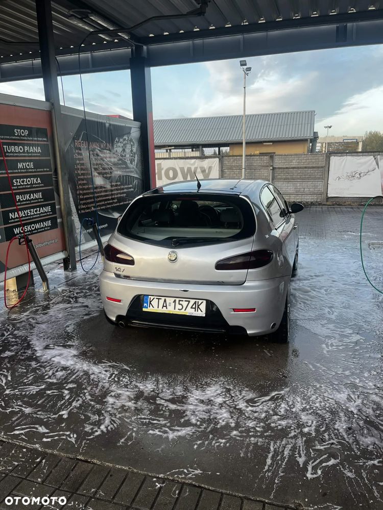 Alfa Romeo 147