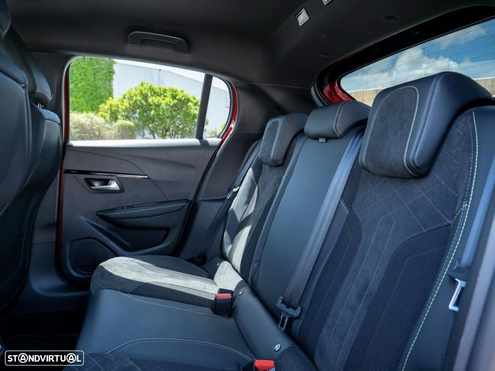 Peugeot e-208 50 kWh GT Pack - 26
