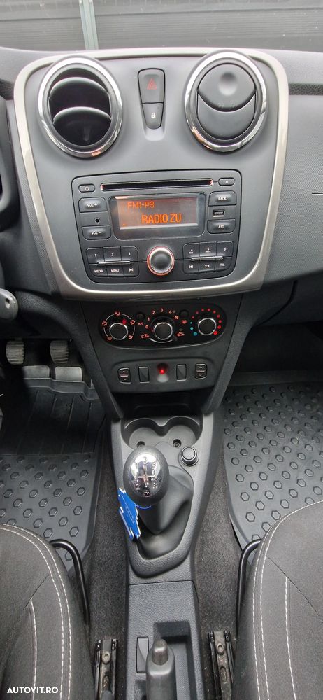 Dacia Logan 1.2 Laureate - 10