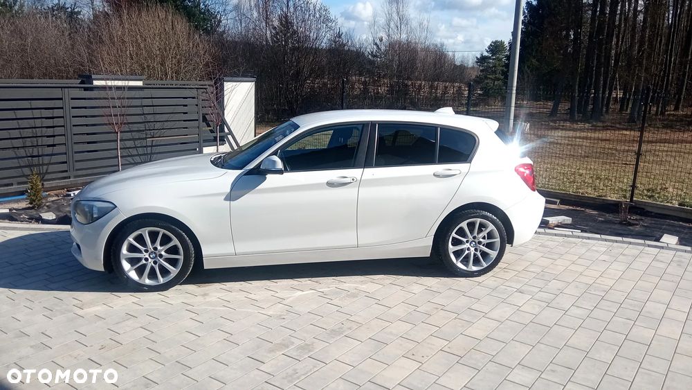 BMW Seria 1 114i - 4