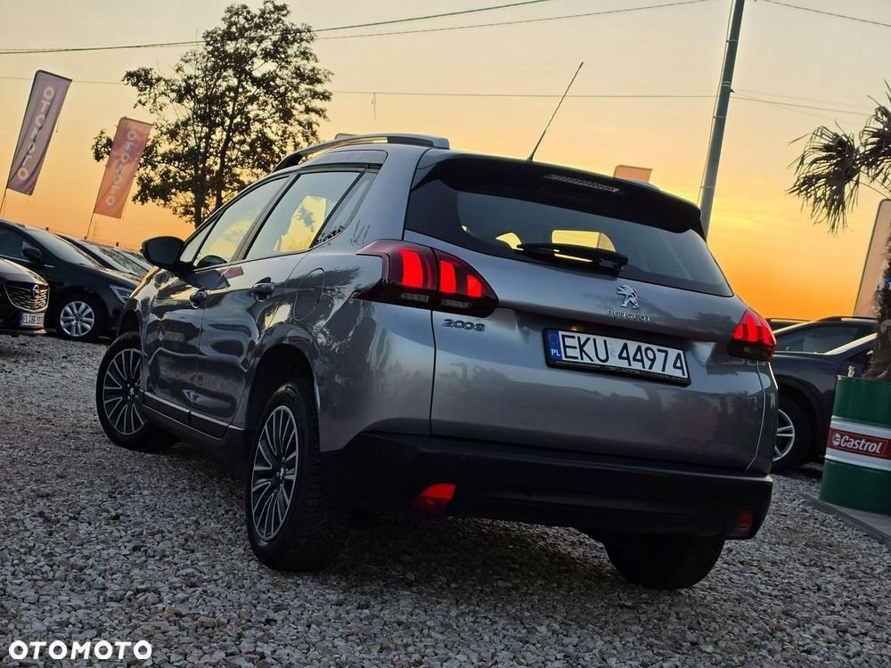 Peugeot 2008 - 12