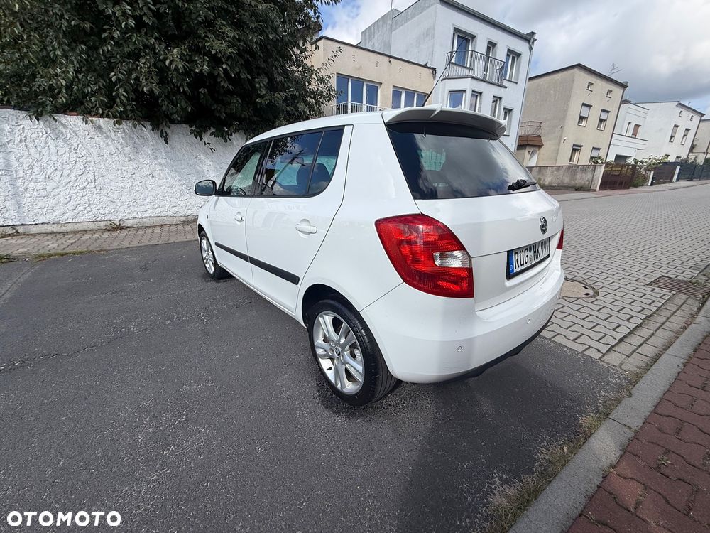 Skoda Fabia 1.6 16V Sportline - 27