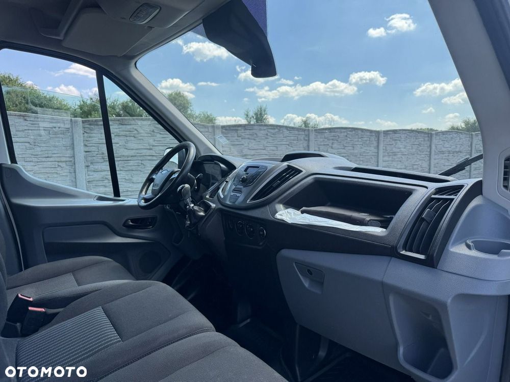 Ford Transit - 10