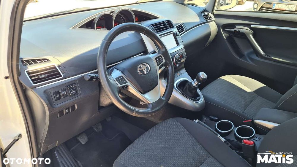 Toyota Verso - 27
