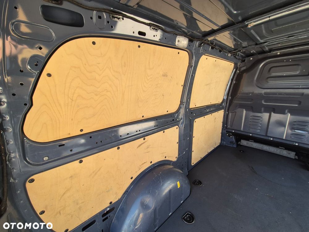 Mercedes-Benz Vito 110 CDi - SERWISOWANY - NISKI PRZEBIEG - RZADKI KOLOR - BOGATE WYPOSAŻENIE - EURO 6 - 26