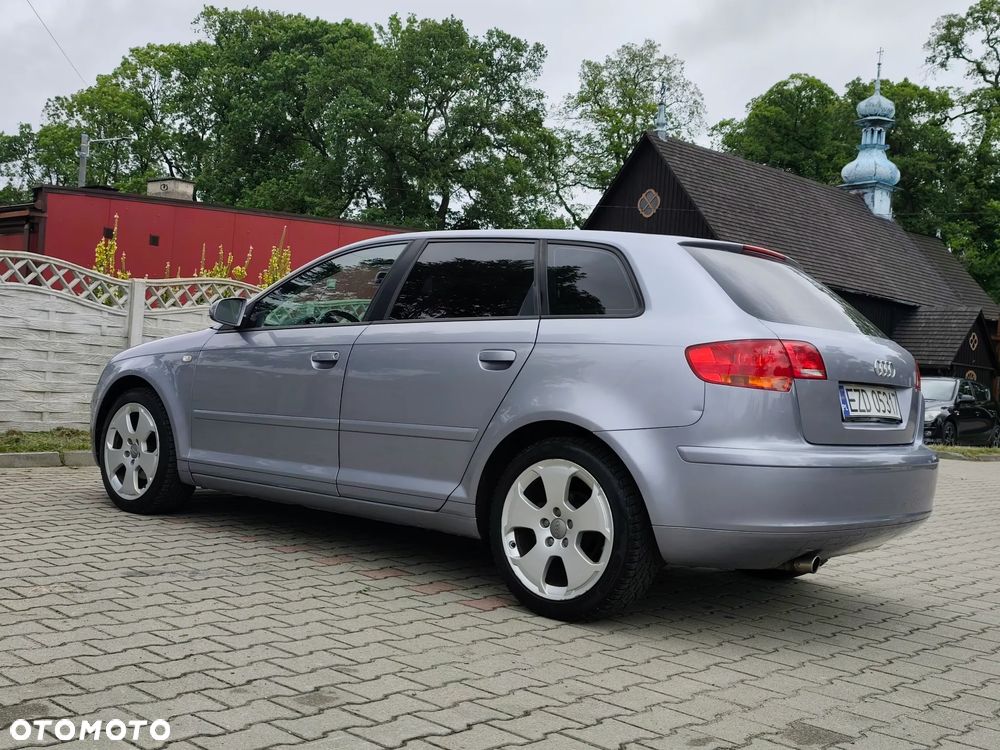 Audi A3 Sportback 1.6 S line Sportpaket plus - 13