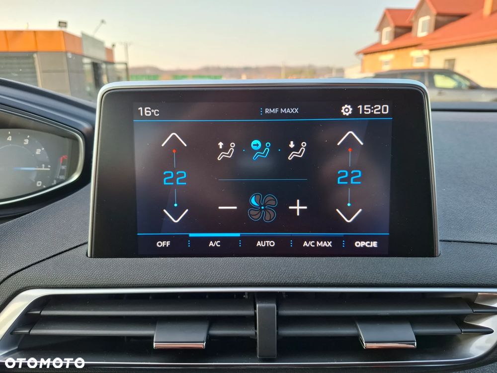 Peugeot 3008 PureTech 130 Stop & Start GPF EAT8 Allure - 26