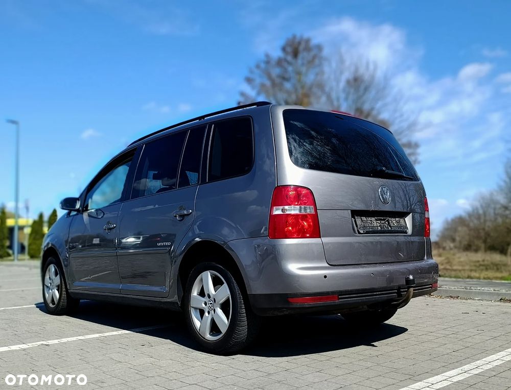 Volkswagen Touran 1.9 TDI DPF United - 5