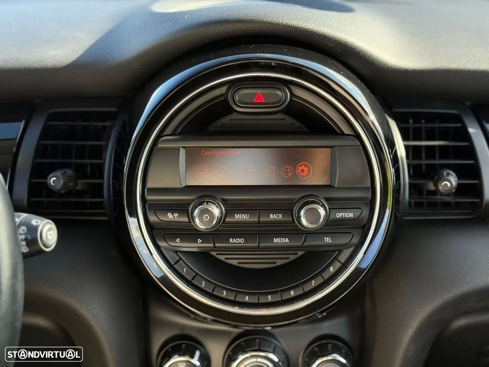 MINI 3 Portas One D - 11