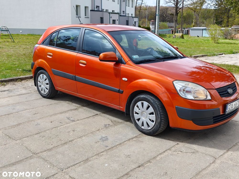 Kia Rio 1.4 Comfort - 3