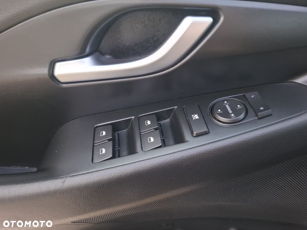 Hyundai i30 1.0 T-GDI Classic + - 24