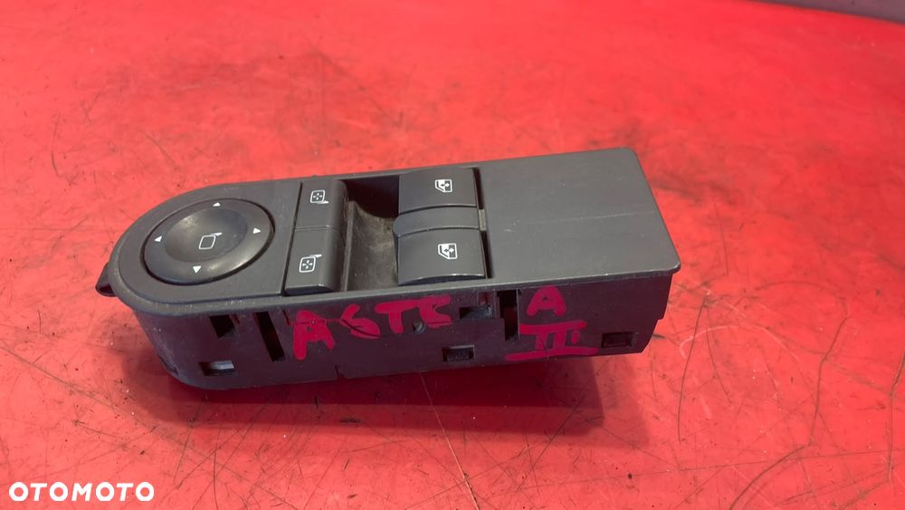 PANEL SZYB KIEROWCY OPEL ASTRA H 13228706 - 1