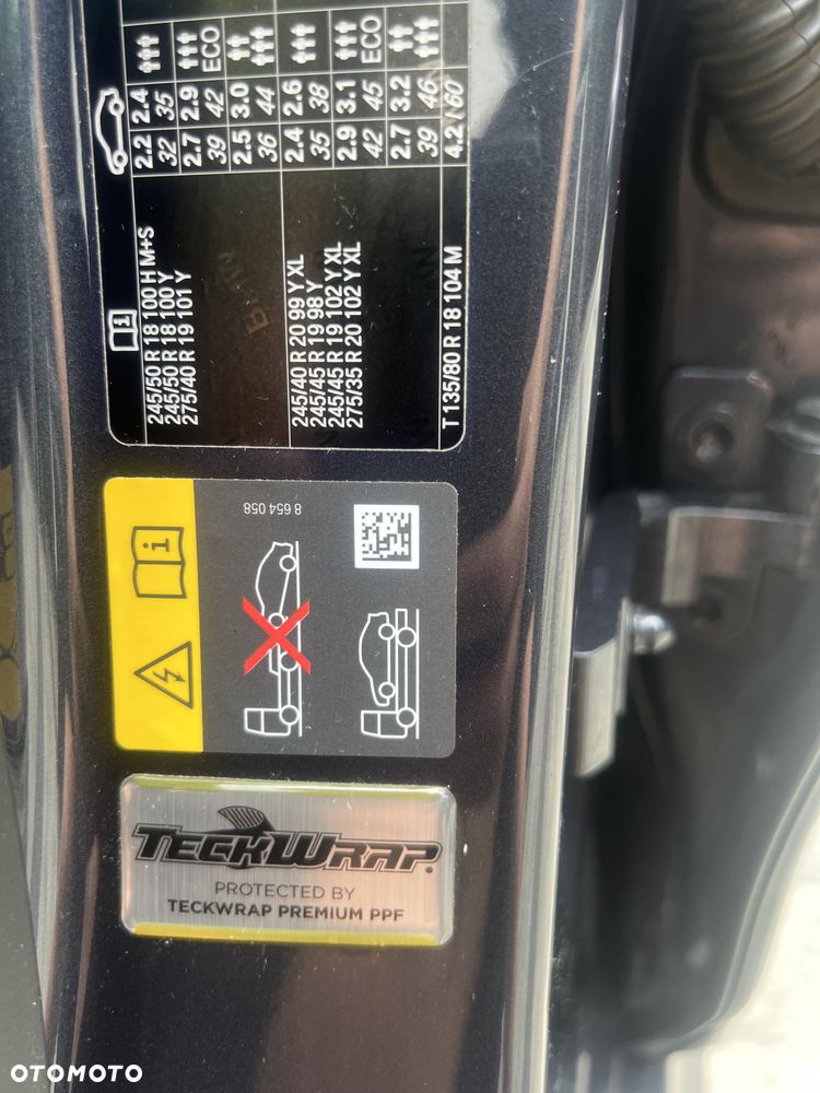 BMW Seria 7 745e - 37