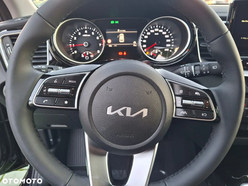 Kia Ceed 1.5 T-GDI Tribute - 12