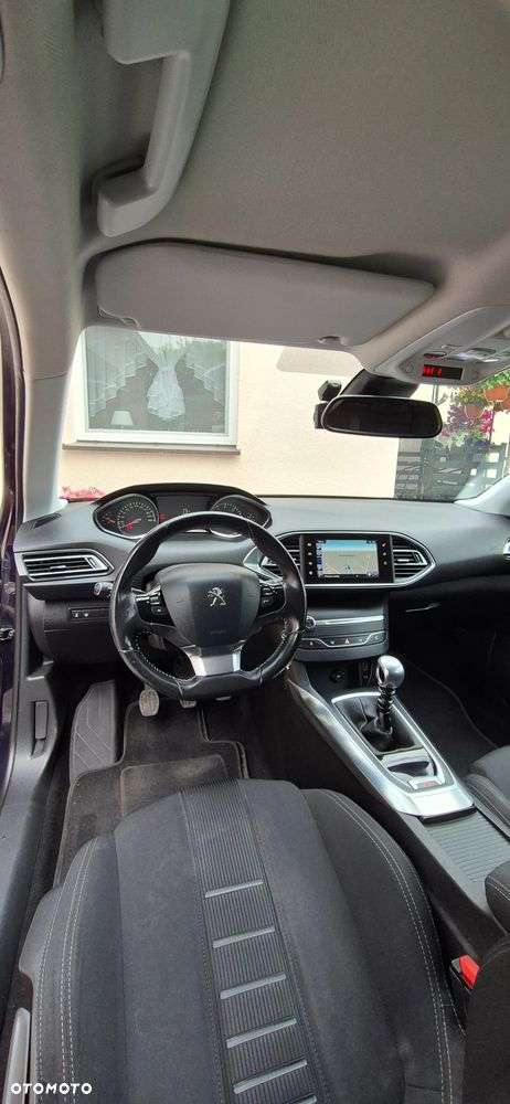 Peugeot 308 - 23