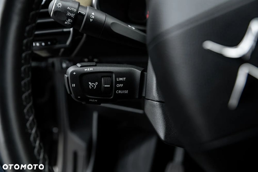 DS Automobiles DS 7 Crossback 1.5 BlueHDi So Chic - 36