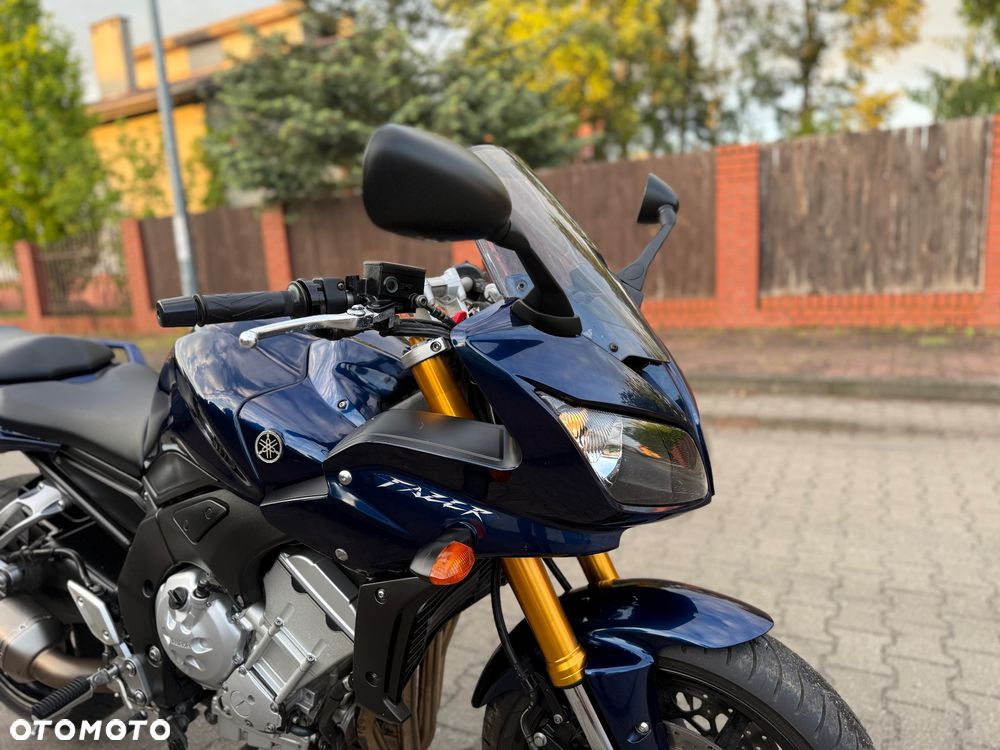 Yamaha FZS - 2