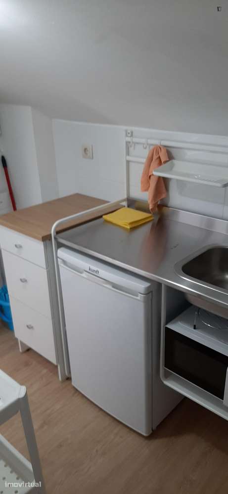 Quarto - localizado em Cedofeita Porto - Grande imagem: 4/16