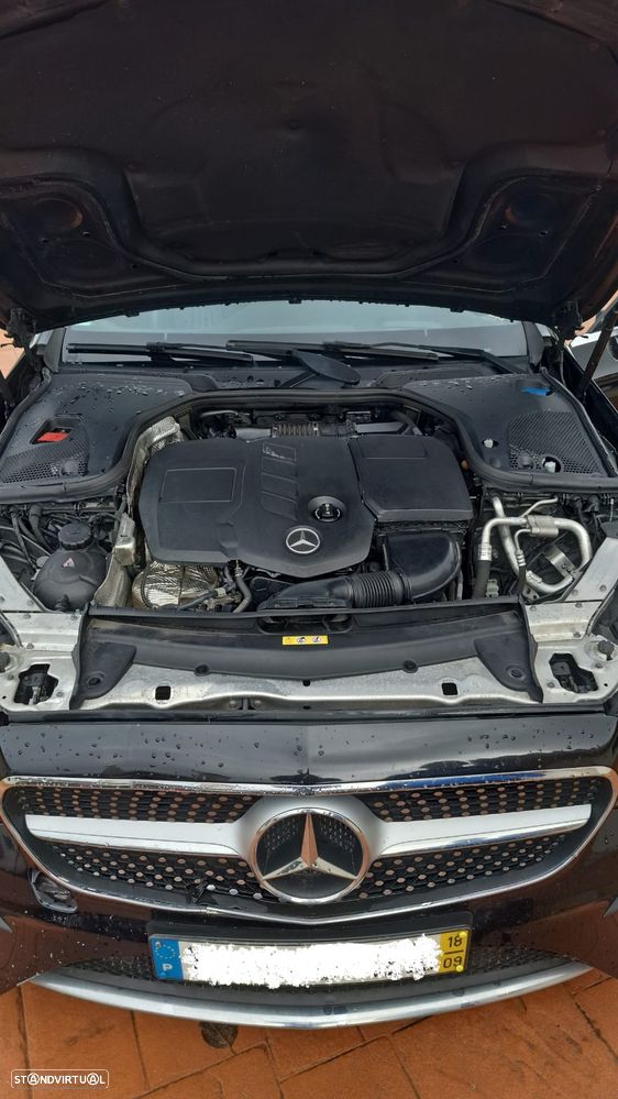 Mercedes-Benz E 220 d AMG Line - 4