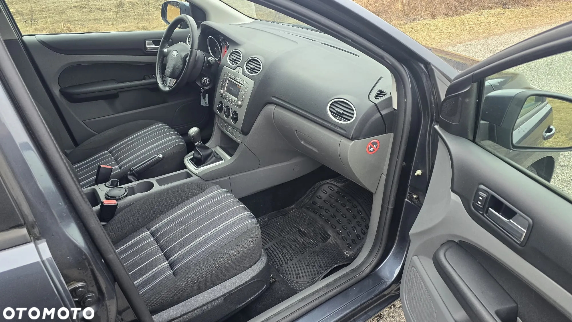 Ford Focus 1.6 16V Ambiente - 10