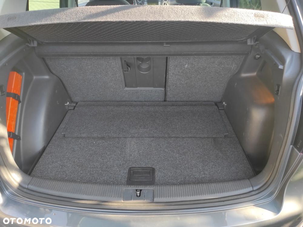 Volkswagen Golf Plus - 9