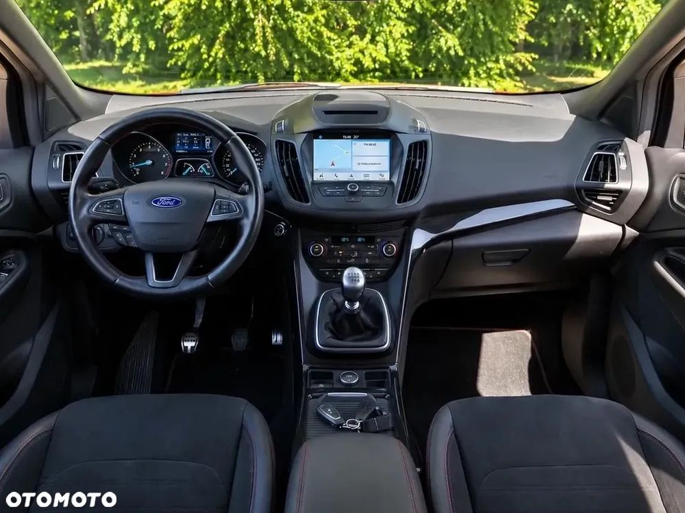 Ford Kuga 1.5 EcoBoost 2x4 ST-Line - 7