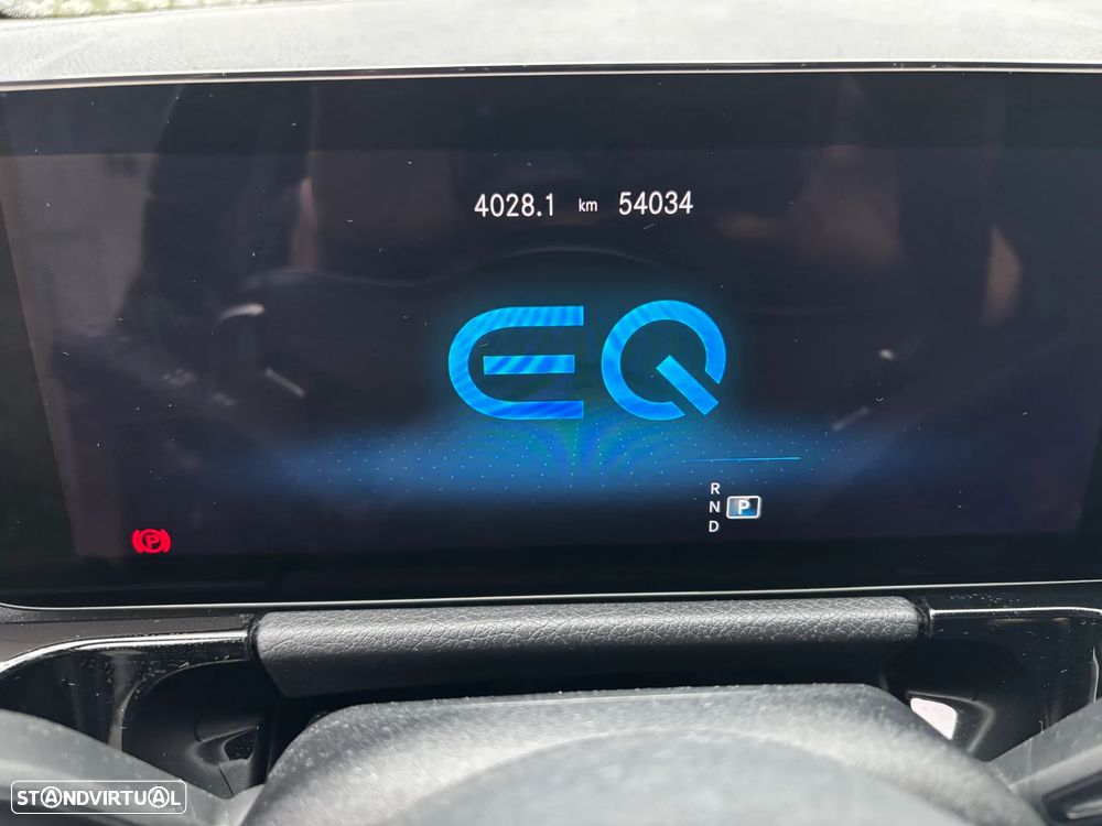 Mercedes-Benz EQA 350 4Matic AMG Line - 21