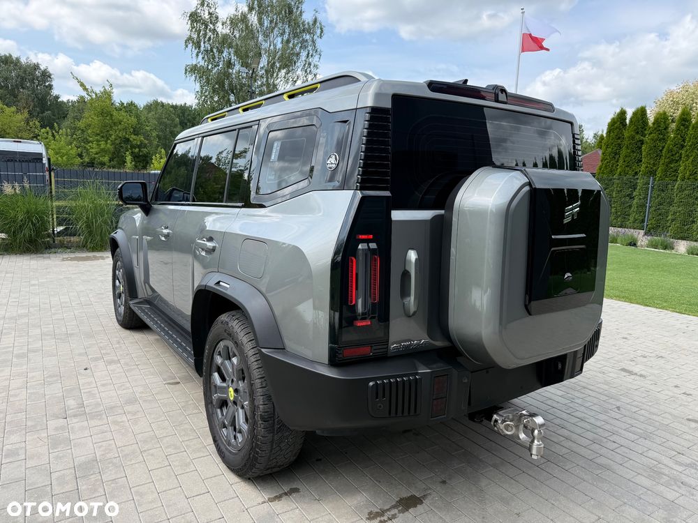 Jetour Traveller - 9