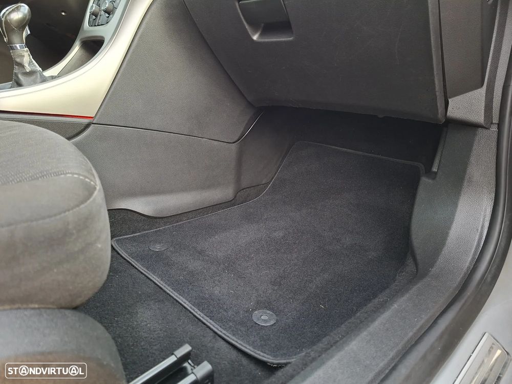 Opel Astra 1.4 Enjoy - 55