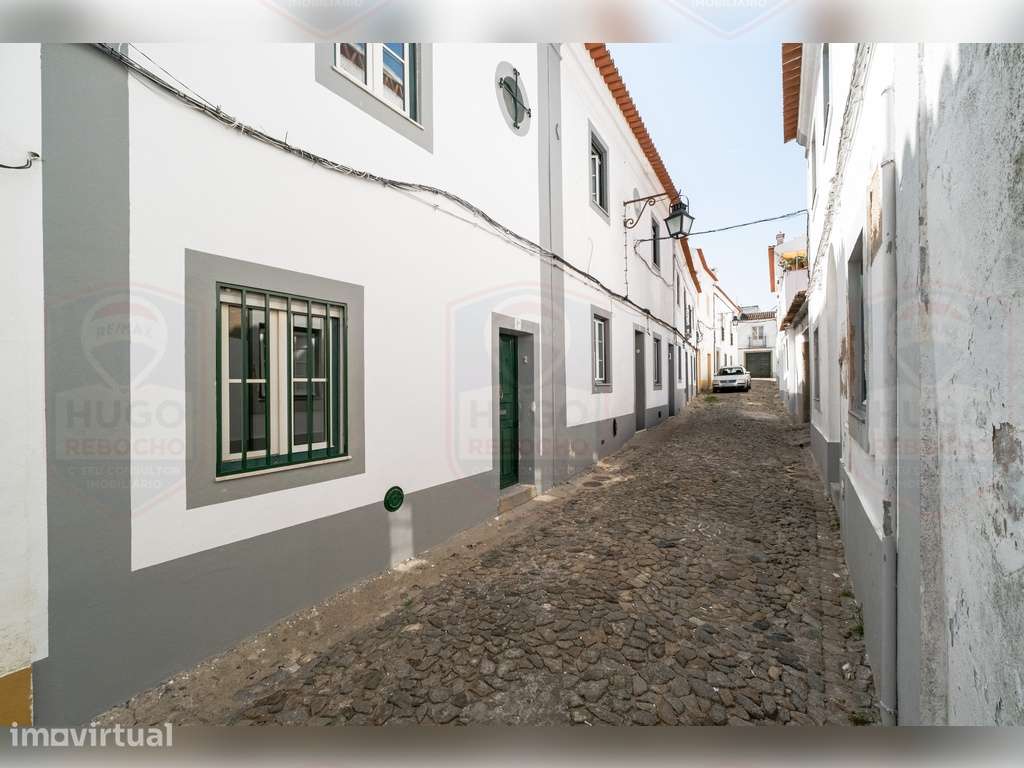 Moradia T3 no Centro Histórico de Évora Renovada - Grande imagem: 2/25