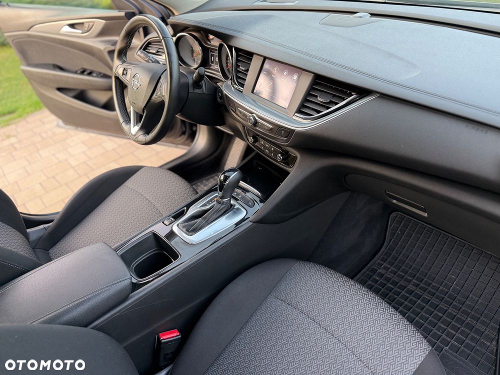 Opel Insignia 1.5 T Enjoy S&S - 33