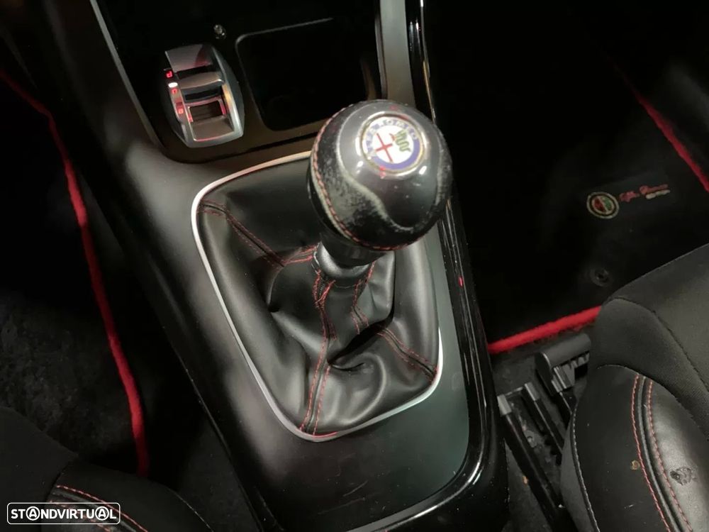 Alfa Romeo Giulietta 2.0 JTDM 16V Turismo - 14