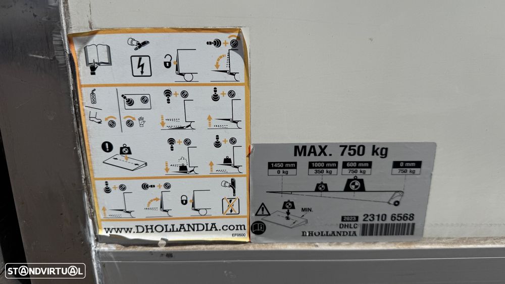 Mitsubishi Canter 3C13 C/ Plataforma elevatória - 29