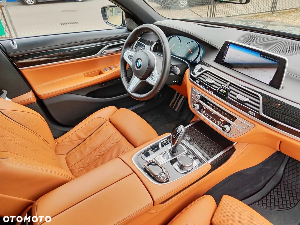 BMW Seria 7 740d xDrive sport - 13