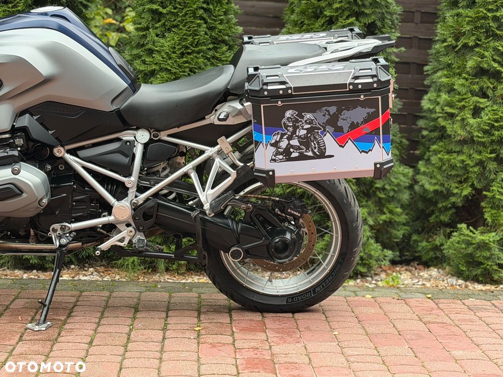 BMW R - 19
