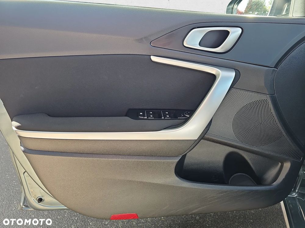 Kia Ceed 1.5 T-GDI M - 10