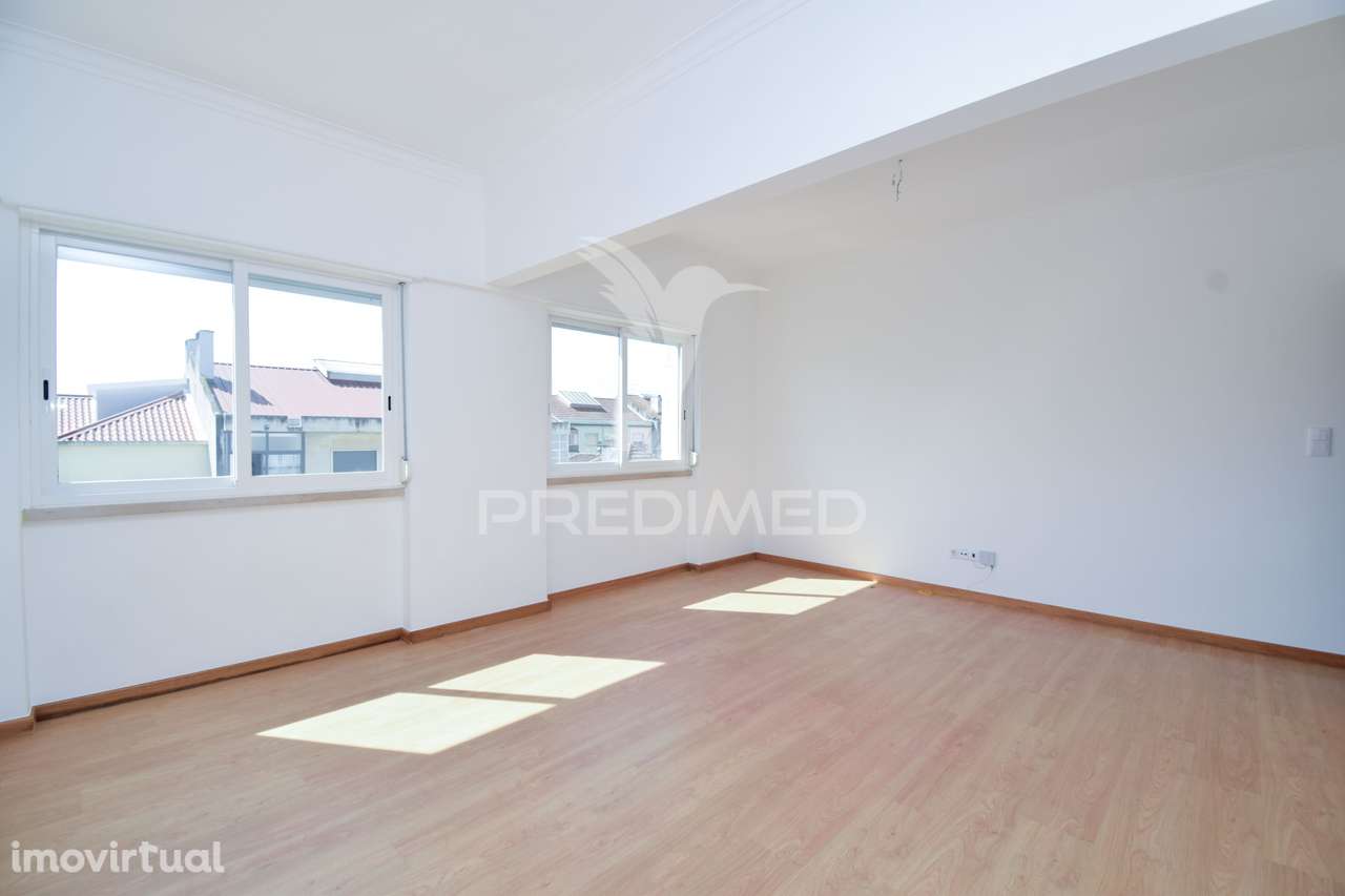 Apartamento T3 | Queluz | Remodelado | Arrendamento - Grande imagem: 3/24