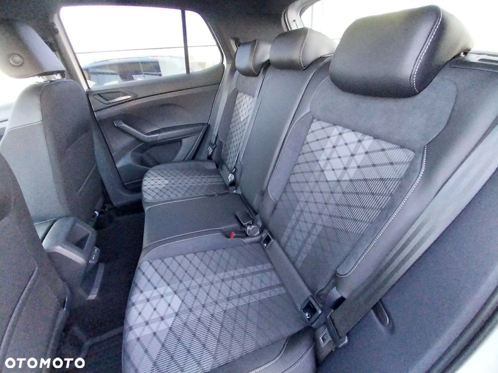 Volkswagen T-Cross - 10