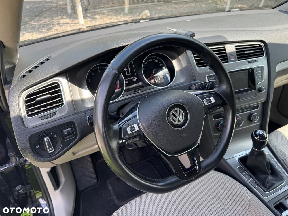 Volkswagen Golf 1.2 TSI BMT Comfortline - 4